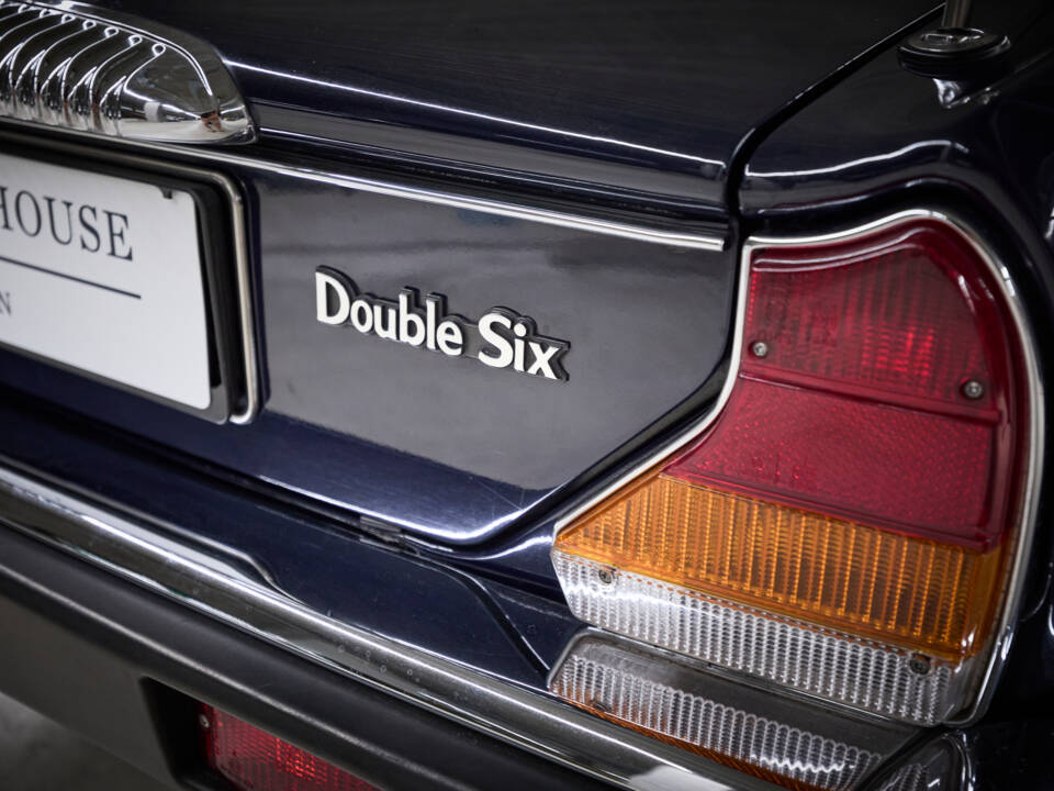 Bild 38/97 von Daimler Double Six (1994)