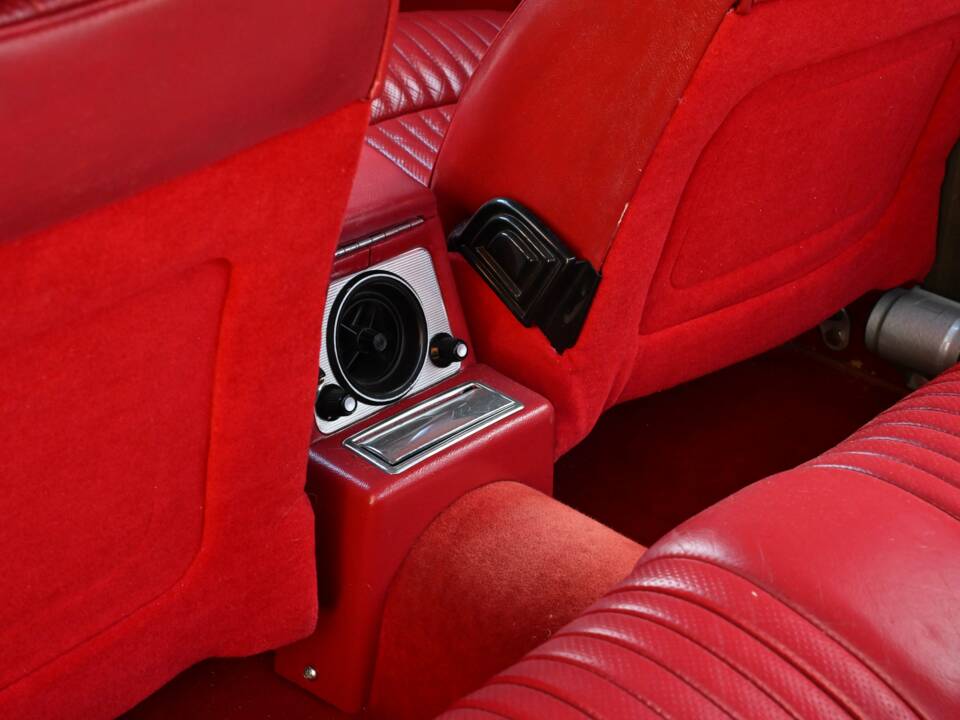 Image 37/50 of Jaguar XJ 6 4.2 (1971)