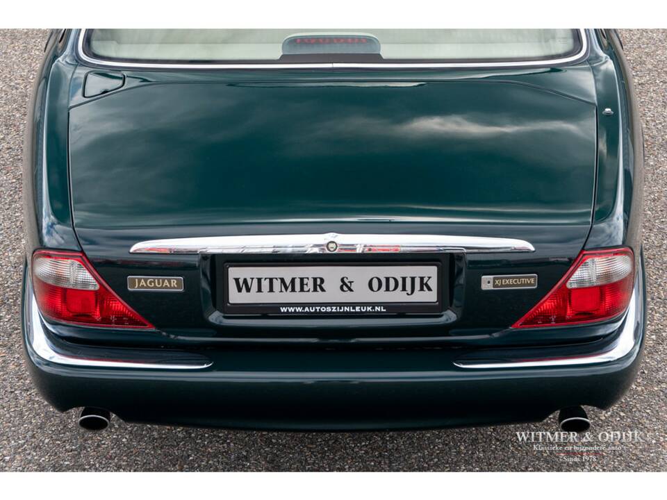 Bild 22/30 von Jaguar XJ 8 Executive (1998)