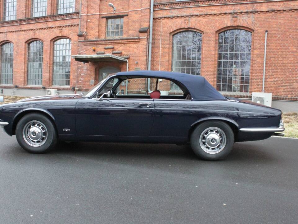 Bild 8/27 von Daimler Double Six Avon-Stevens (1978)