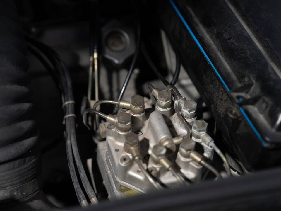 Bild 79/85 von Ferrari 308 GTSi Quattrovalvole (1985)