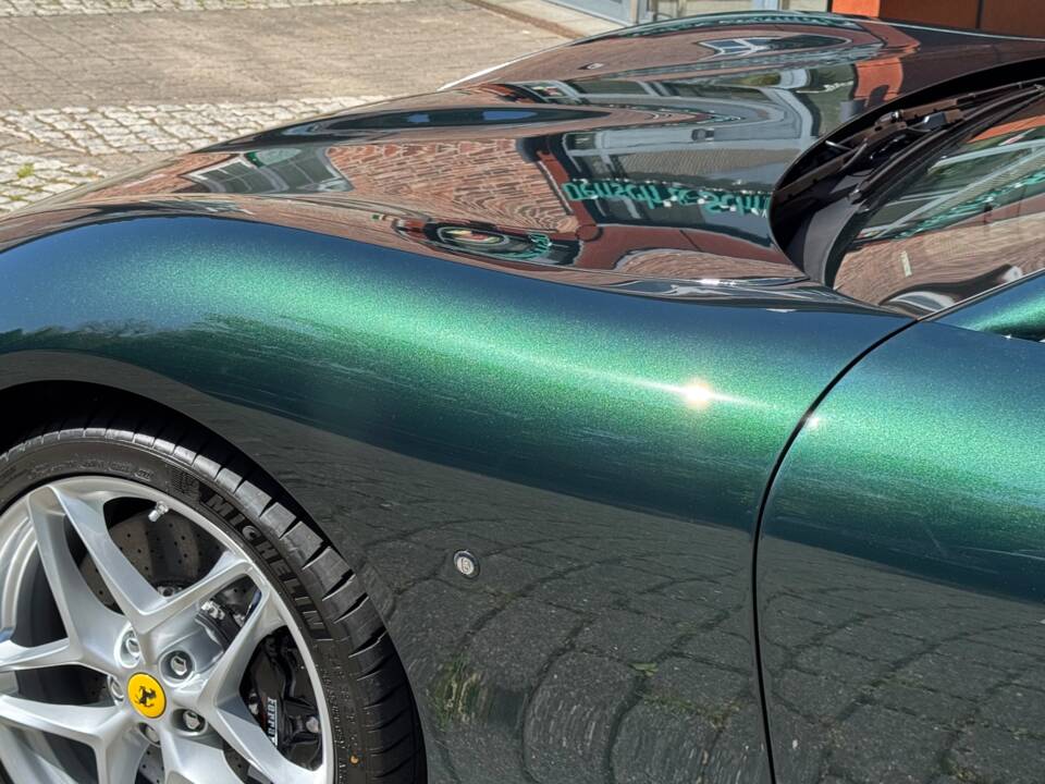 Bild 84/97 von Ferrari Roma Spider (2011)