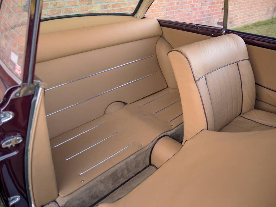 Image 30/45 of Alfa Romeo 1900 C Super Sprint Touring (1955)