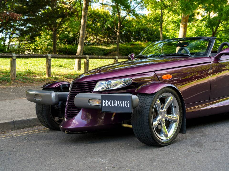 Image 14/29 of Plymouth Prowler (1999)