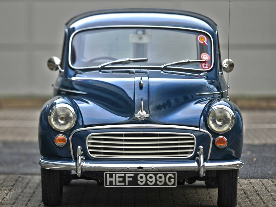 Image 3/50 of Morris Minor 1000 Traveller (1969)