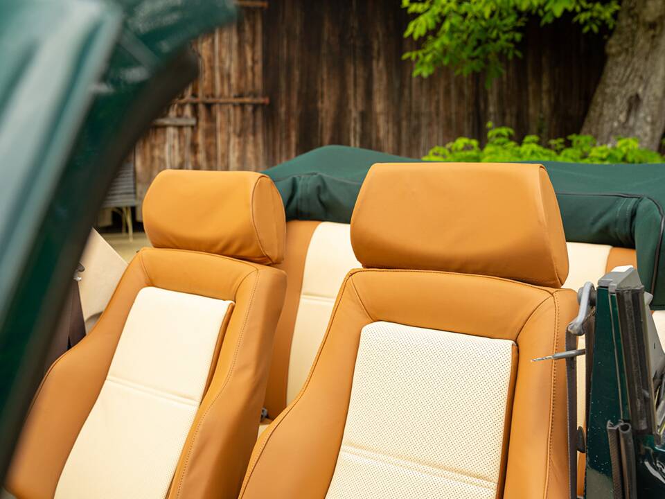 Image 49/85 of Rover Mini Cabriolet (1996)