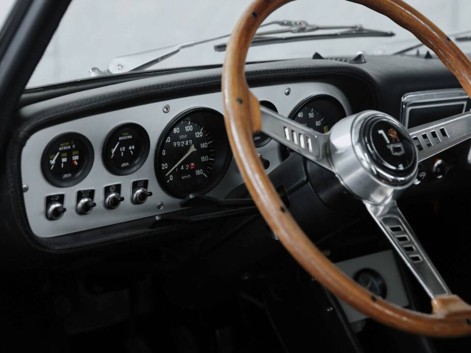 Bild 15/50 von FIAT 850 Racer Convertibile Bertone (1970)
