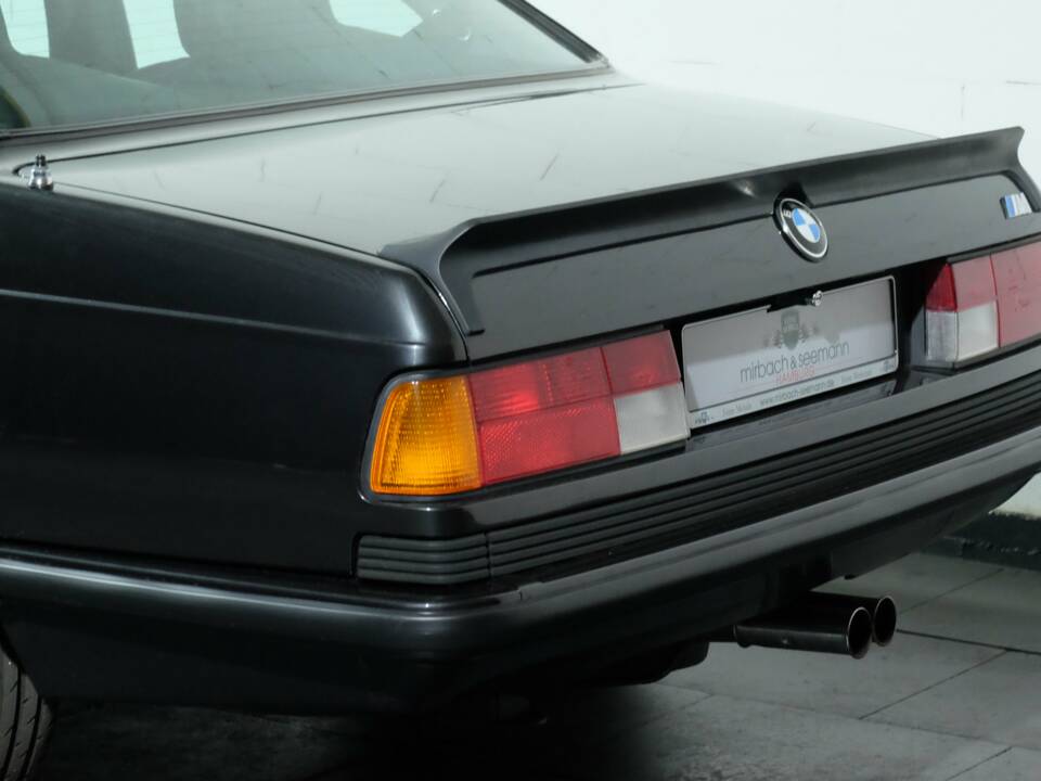 Image 23/35 of BMW M 635 CSi (1984)