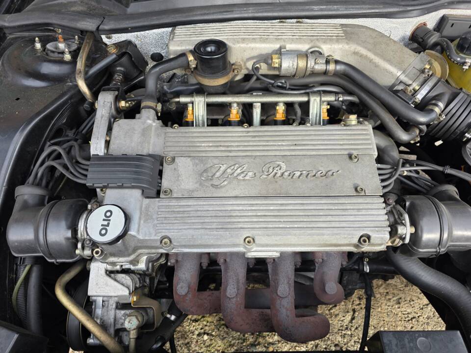 Bild 48/55 von Alfa Romeo 164 2.0 (1989)