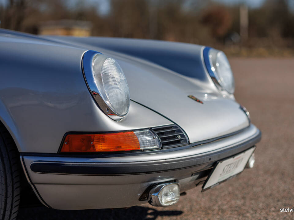 Bild 20/38 von Porsche 911 2.4 T (1973)