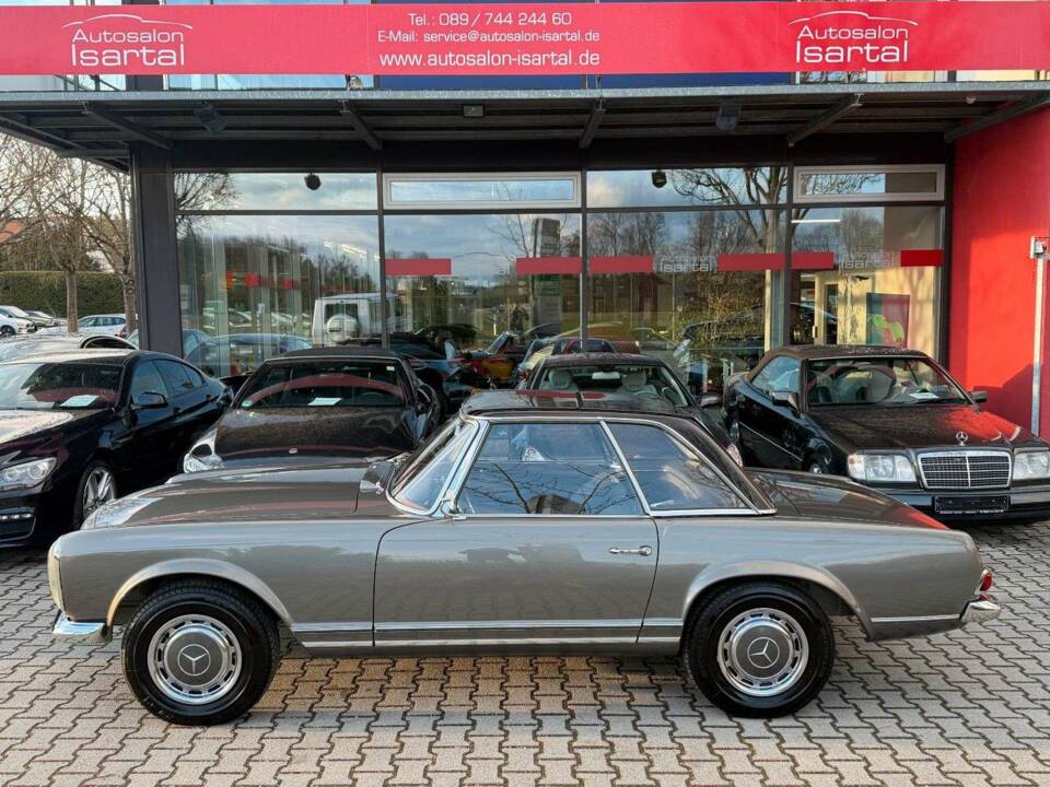 Image 1/30 of Mercedes-Benz 230 SL (1965)