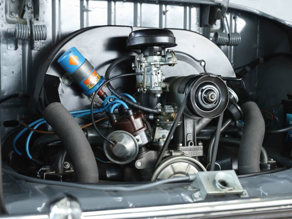 Image 43/50 of Volkswagen Karmann Ghia 1500 (1961)