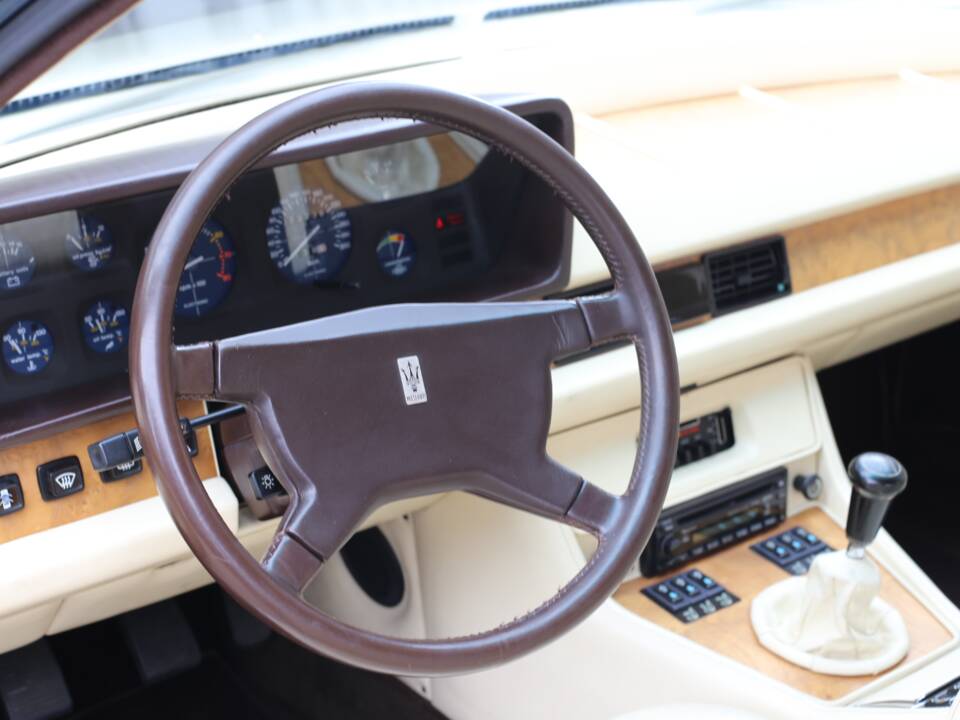 Bild 13/36 von Maserati Quattroporte 4900 (1984)