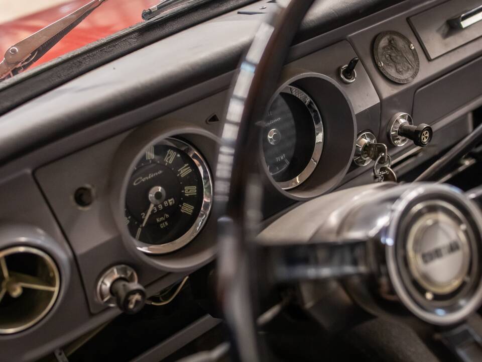 Afbeelding 16/20 van Ford Cortina 1200 Deluxe (1965)