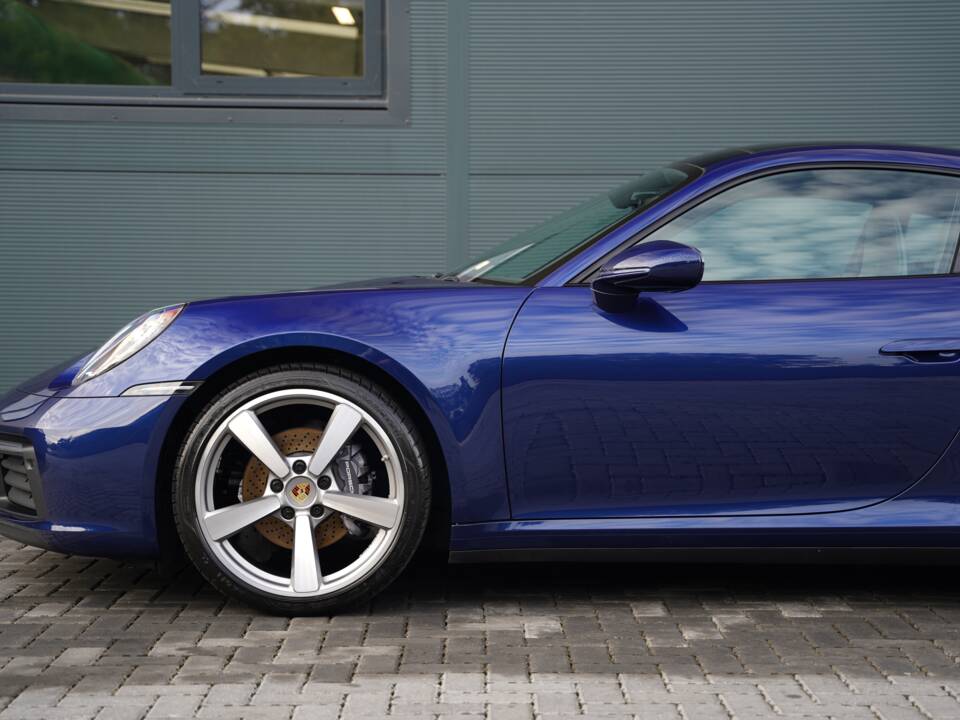 Bild 9/50 von Porsche 911 Carrera 4 GTS (2022)