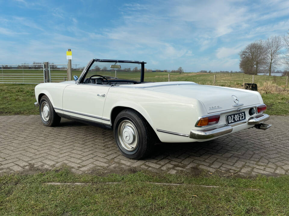 Image 5/8 de Mercedes-Benz 230 SL (1964)