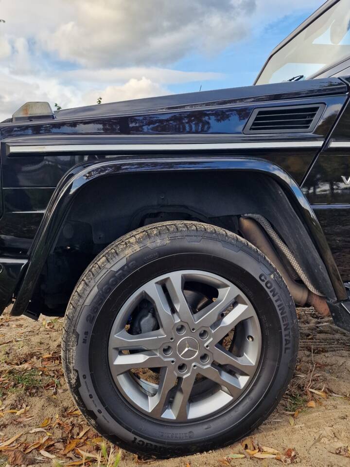 Immagine 11/92 di Mercedes-Benz G 500 Final Edition 200 (2013)