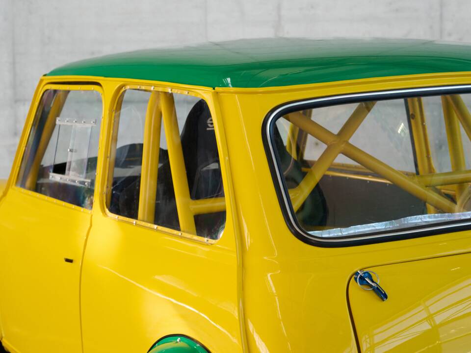 Bild 18/50 von Rover Mini 1.3i (1993)