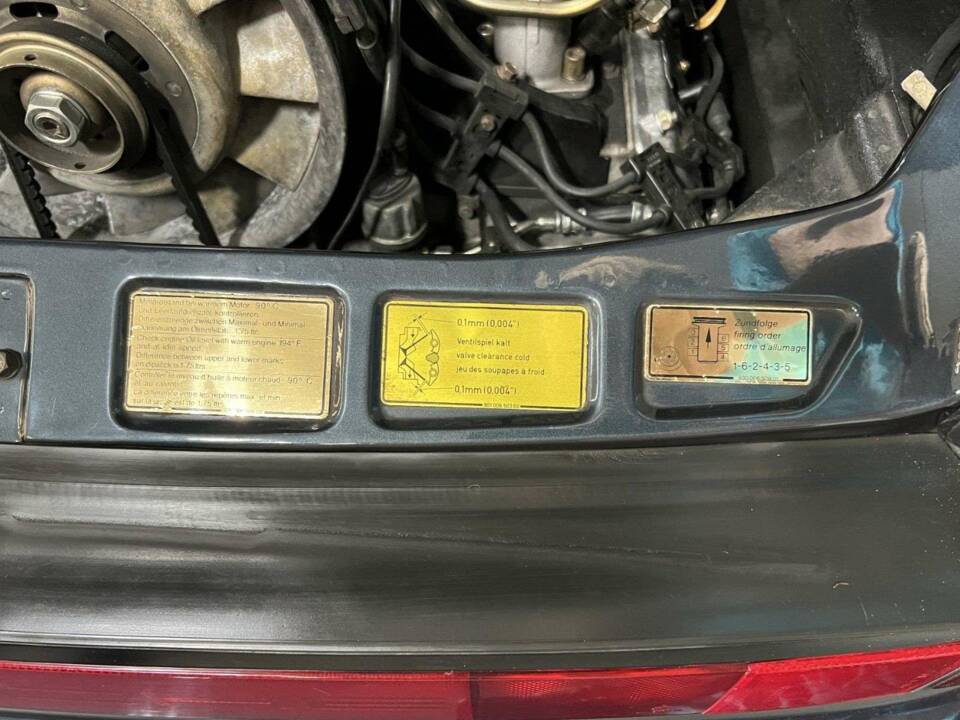 Bild 9/15 von Porsche 911 Carrera 3.2 (1988)