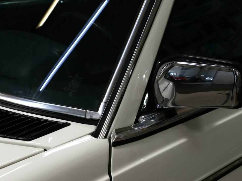 Bild 7/38 von Mercedes-Benz 230 CE (1984)