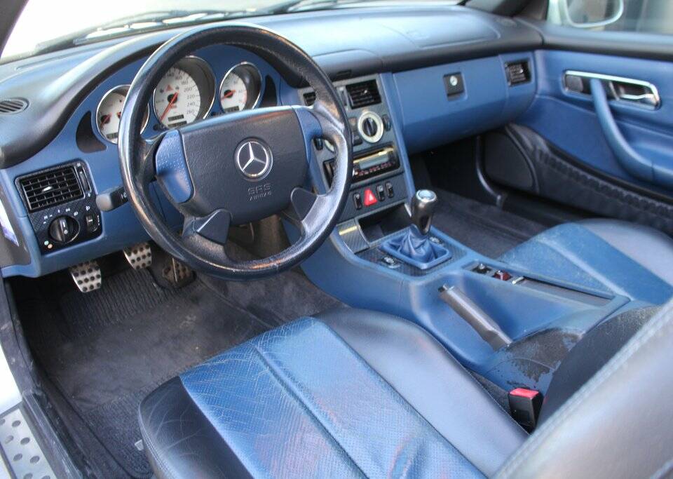 Image 2/8 de Mercedes-Benz SLK 200 Kompressor (2000)