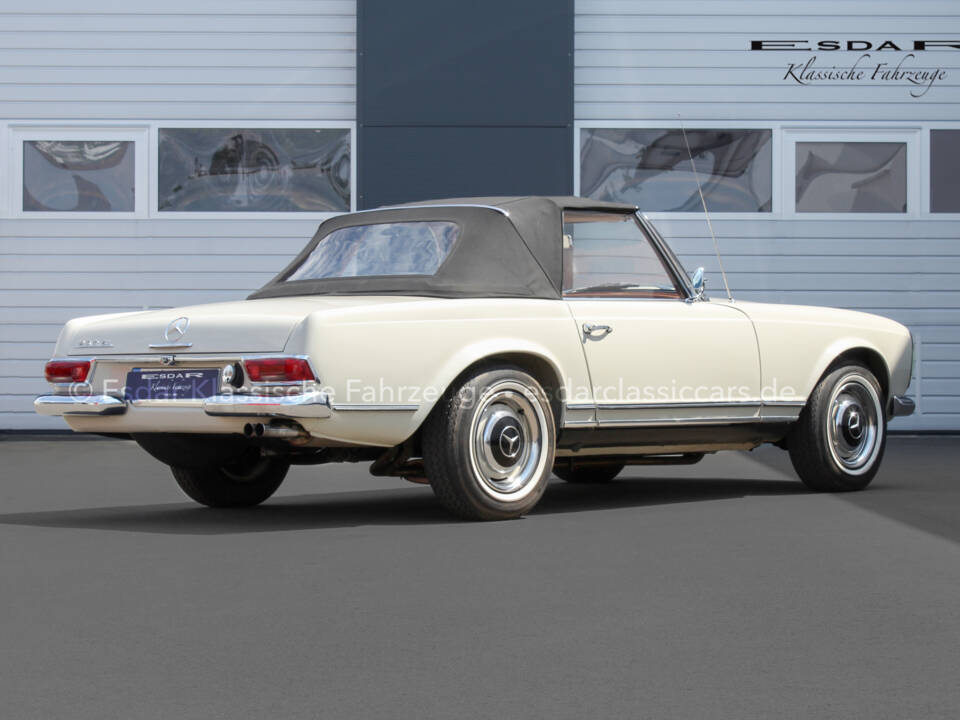 Image 3/24 of Mercedes-Benz 230 SL (1964)