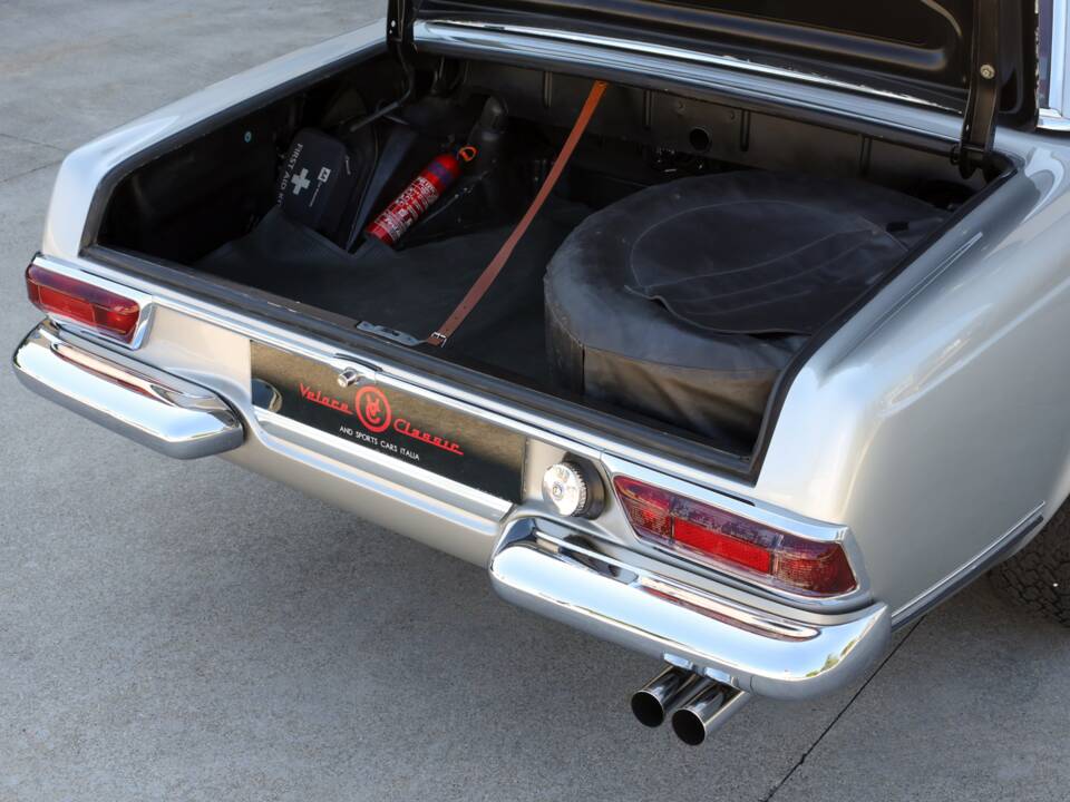 Image 60/70 of Mercedes-Benz 280 SL (1967)