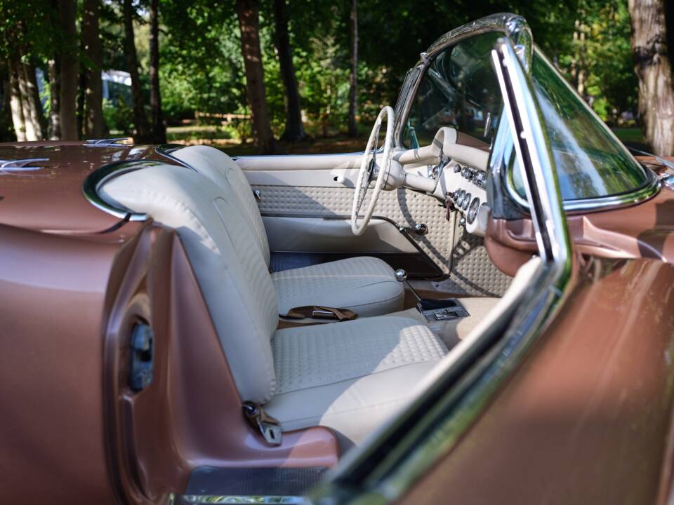 Image 10/36 of Chevrolet Corvette (1956)