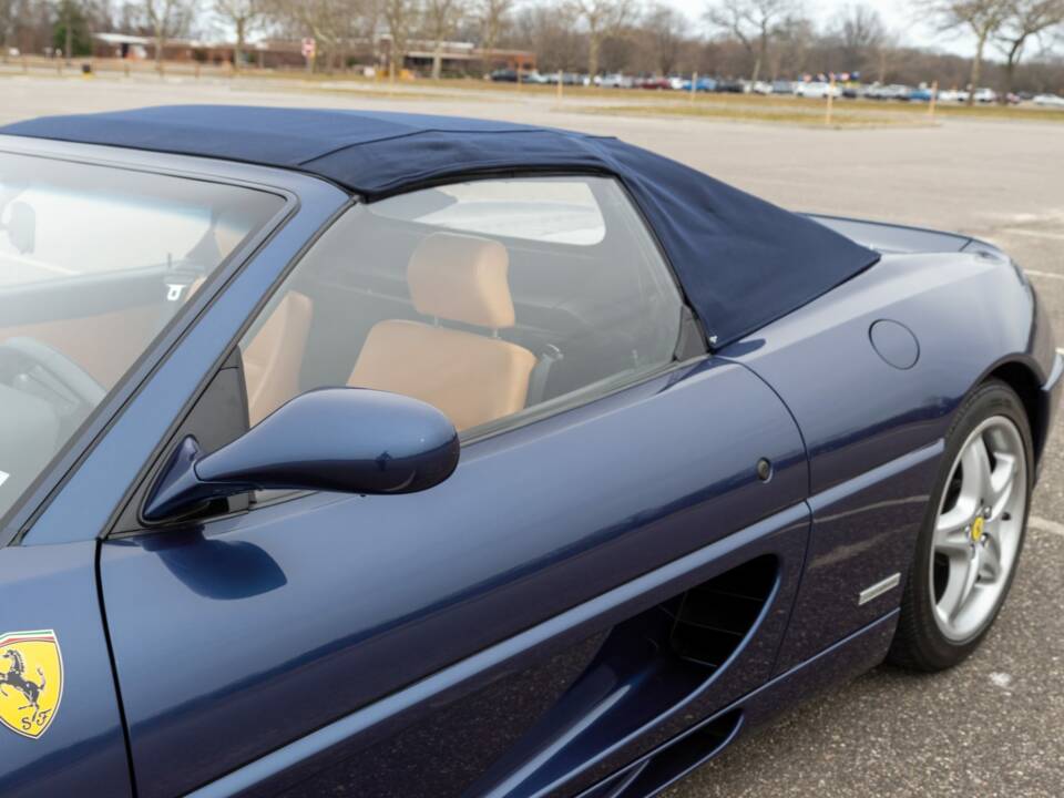 Image 11/12 of Ferrari F 355 Spider (1997)