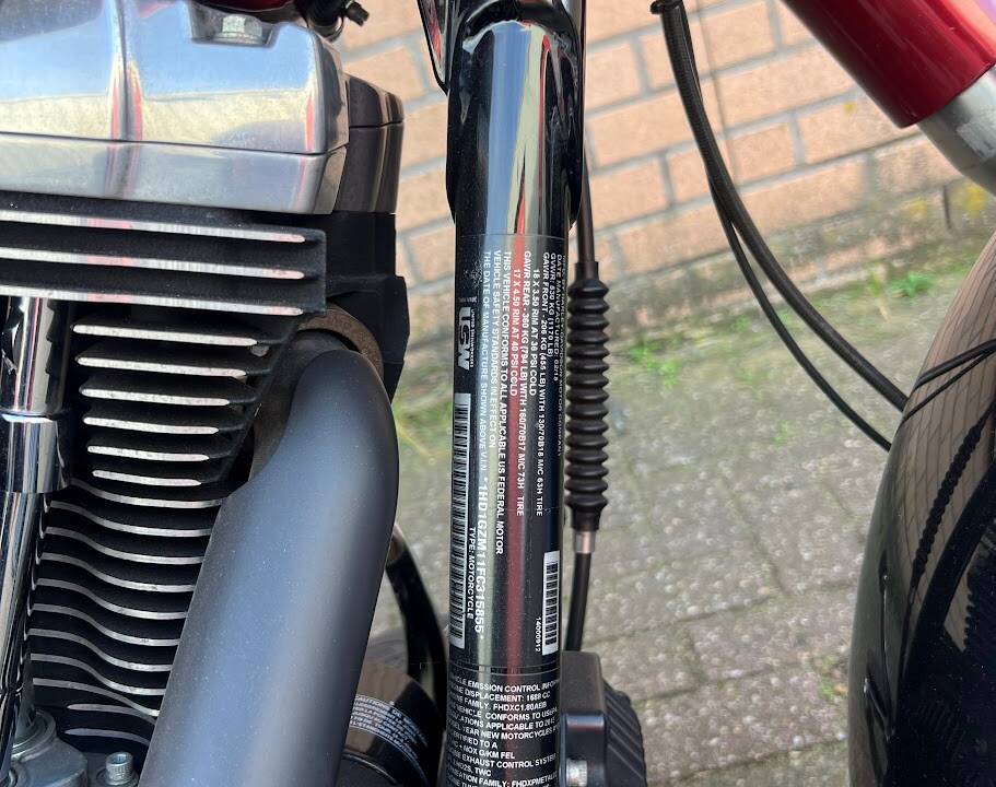 Bild 22/38 von Harley-Davidson DUMMY (2015)