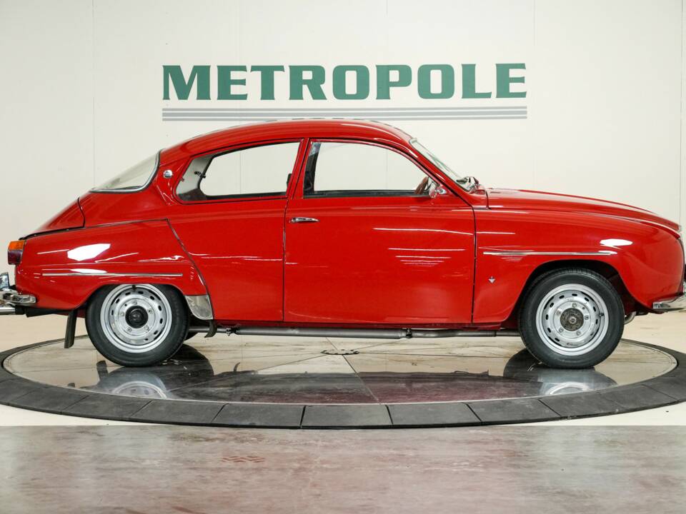 Image 10/34 of Saab 96 V4 (1967)