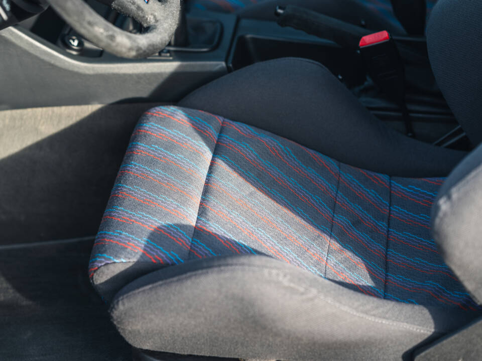 Image 23/50 of BMW M3 Sport Evo (1990)