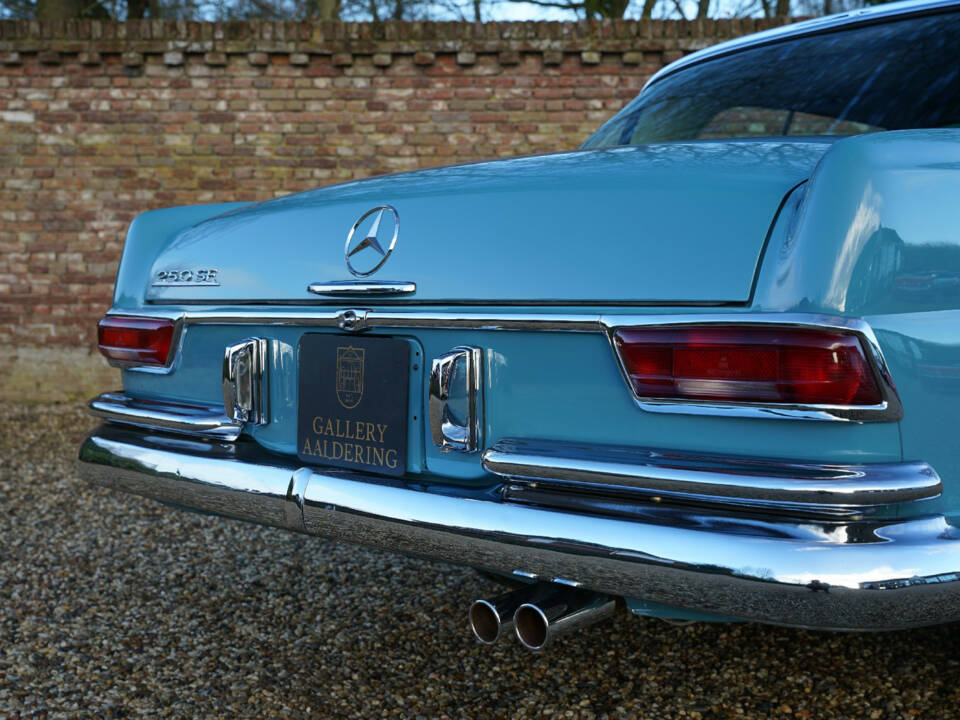 Bild 37/50 von Mercedes-Benz 250 SE (1967)