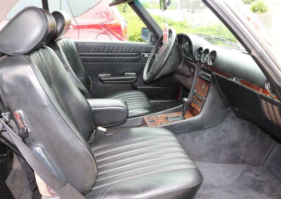 Image 7/7 of Mercedes-Benz 500 SL (1986)