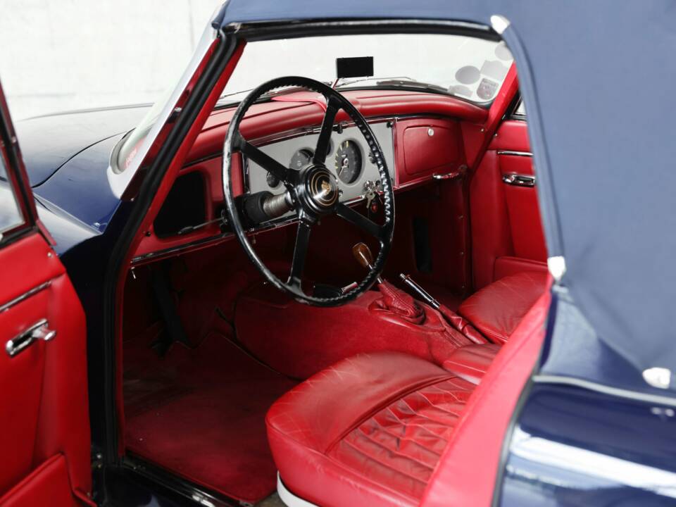 Afbeelding 22/46 van Jaguar XK 150 3.4 S DHC (1959)