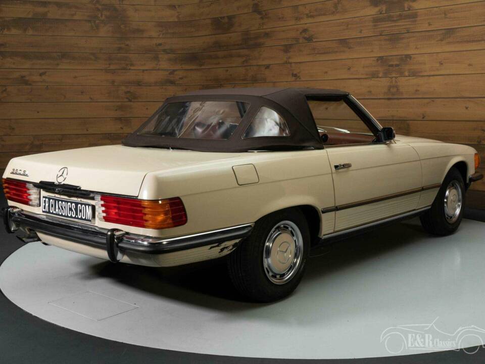 Image 16/19 of Mercedes-Benz 350 SL (1972)