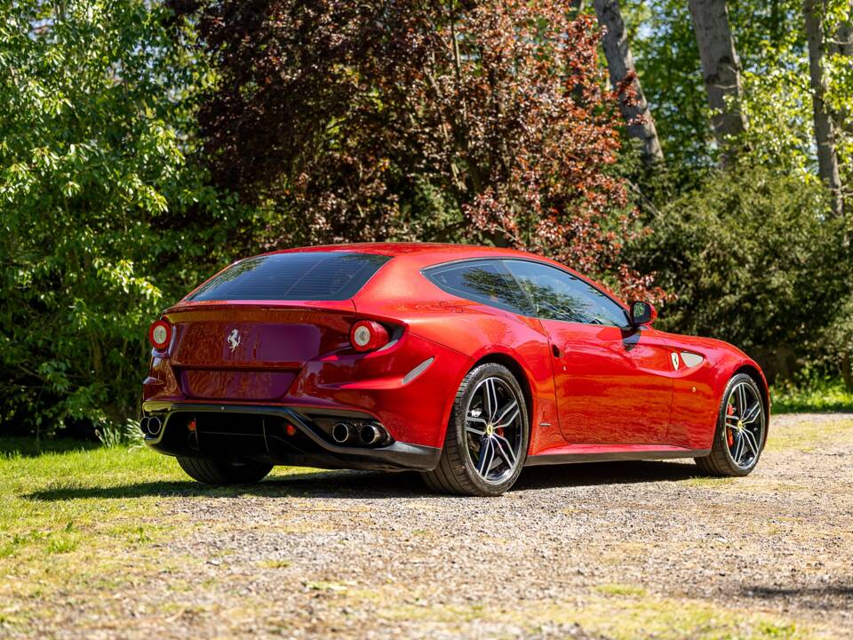 Bild 43/50 von Ferrari FF (2012)