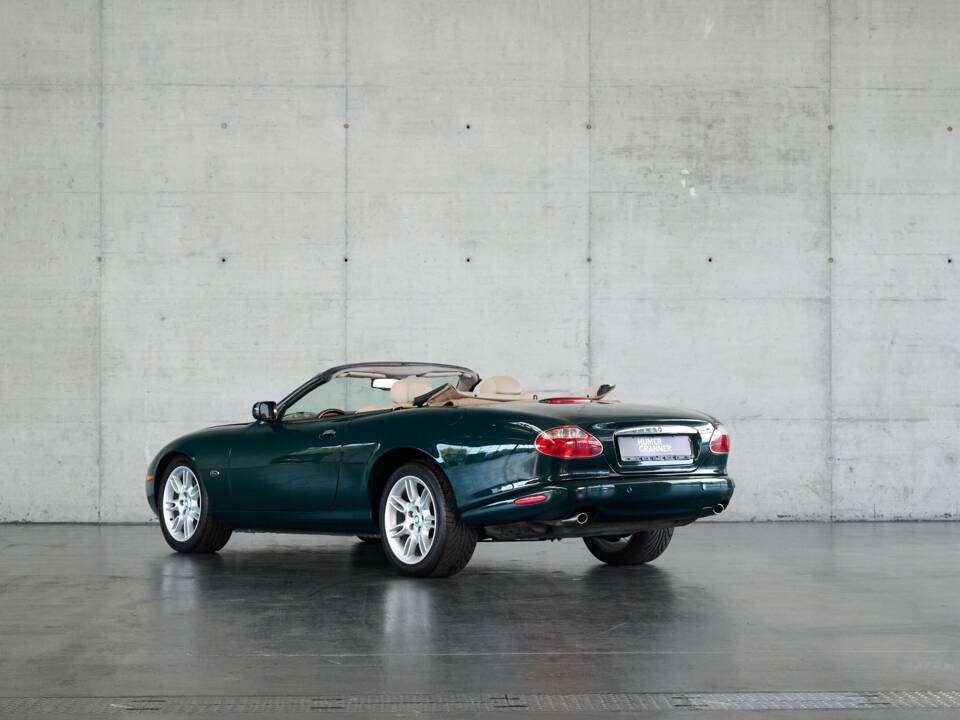 Bild 9/50 von Jaguar XK8 4.0 (2002)
