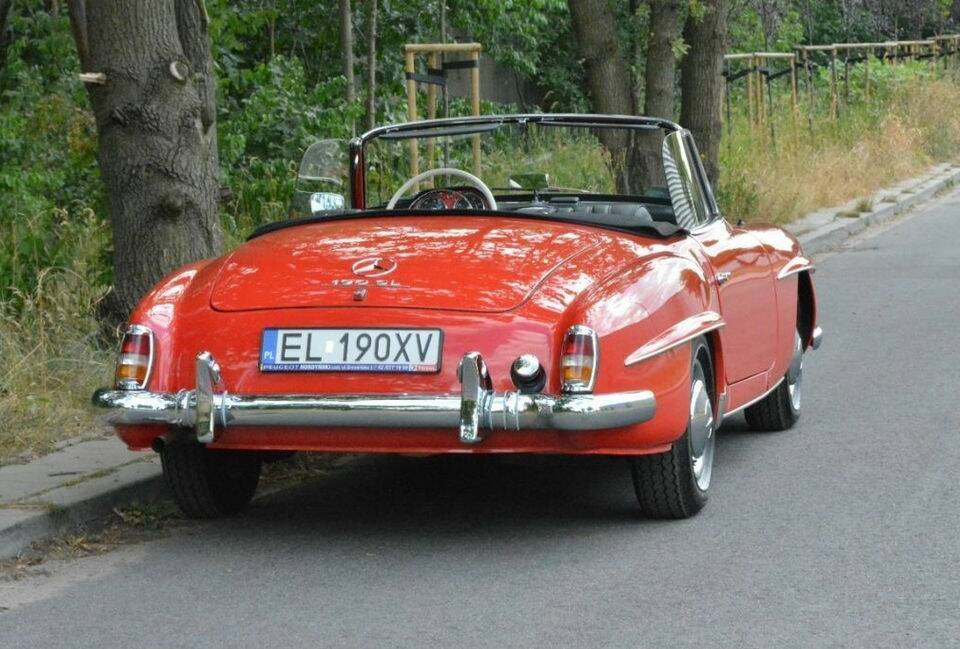 Image 6/8 de Mercedes-Benz 190 SL (1960)