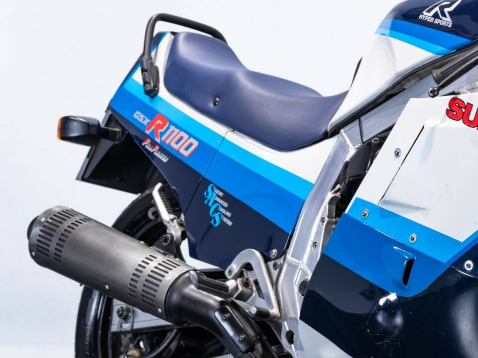 Bild 41/50 von Suzuki GSX-R 1100 (1986)