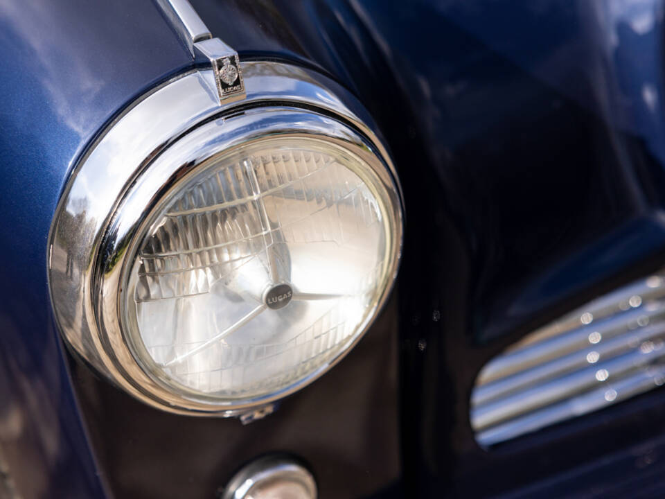 Image 43/50 of Aston Martin DB 2&#x2F;4 Mk I Vantage Convertible (1953)