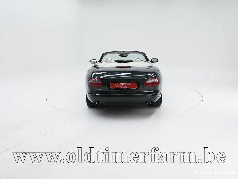 Imagen 7/15 de Jaguar XK8 4.0 (1998)