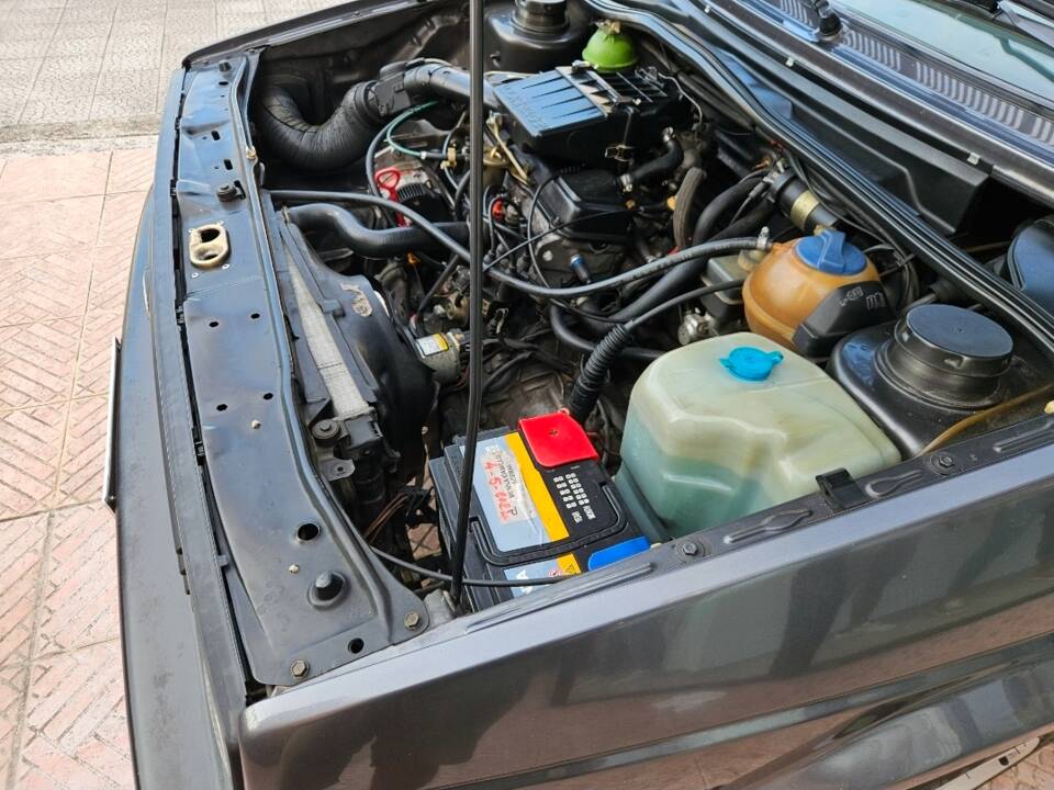 Bild 52/91 von Volkswagen Golf II 1.6 (1990)