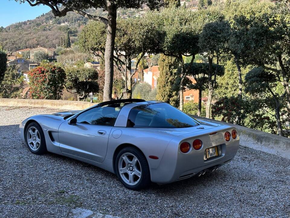 Image 107/191 of Chevrolet Corvette (1999)