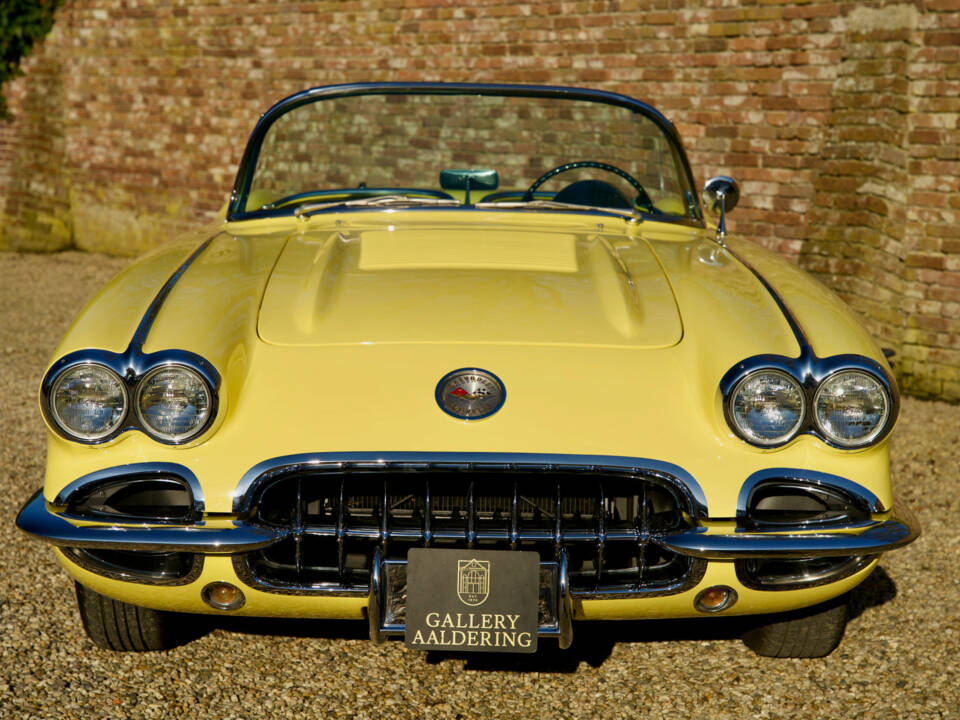 Image 5/50 of Chevrolet Corvette (1958)
