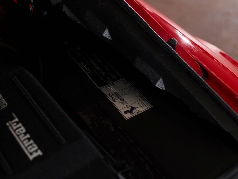 Image 70/79 of Ferrari 328 GTB (1985)