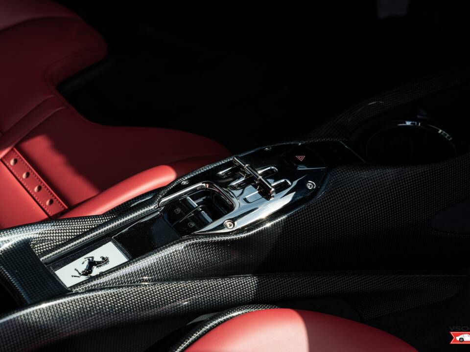 Bild 30/56 von Ferrari SF90 Assetto Fiorano (2021)