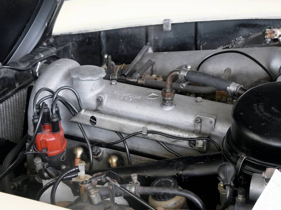 Image 12/50 de Mercedes-Benz 190 SL (1960)