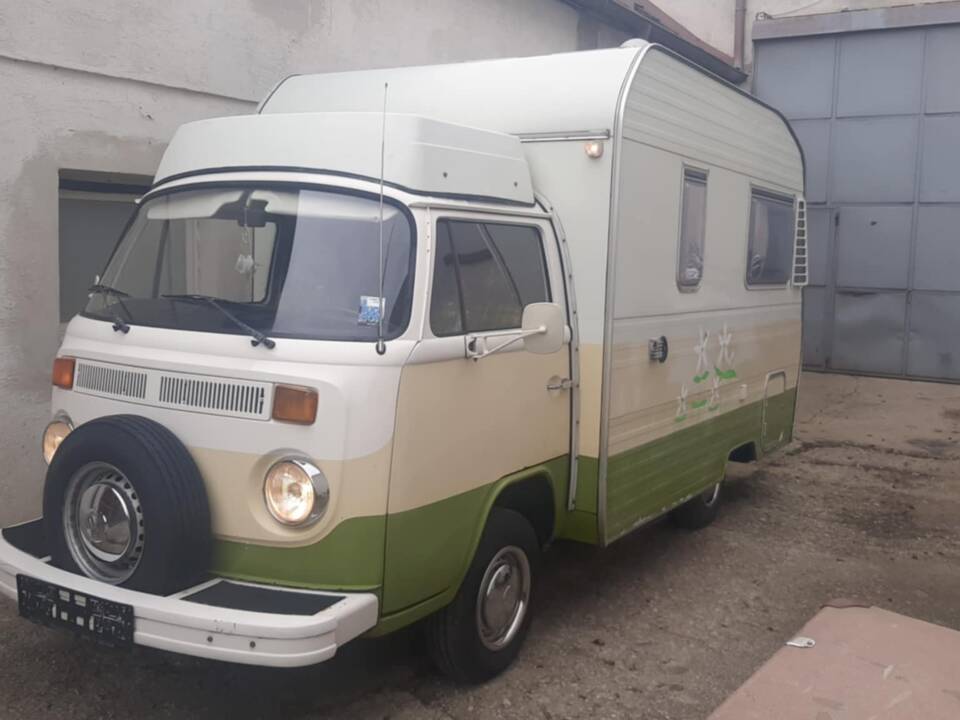 Image 1/39 of Volkswagen T2 a&#x2F;b (1979)