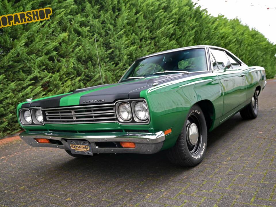 Image 26/51 of Plymouth Road Runner 383 (1969)